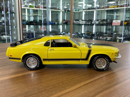 1/18 Diecast Ford BOSS Mustang 1970 Yellow Ertl Collectibles Model Car