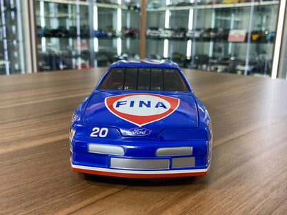 1/18 Diecast Ford Thunderbird Blue Ertl Collectibles Scale Model Car