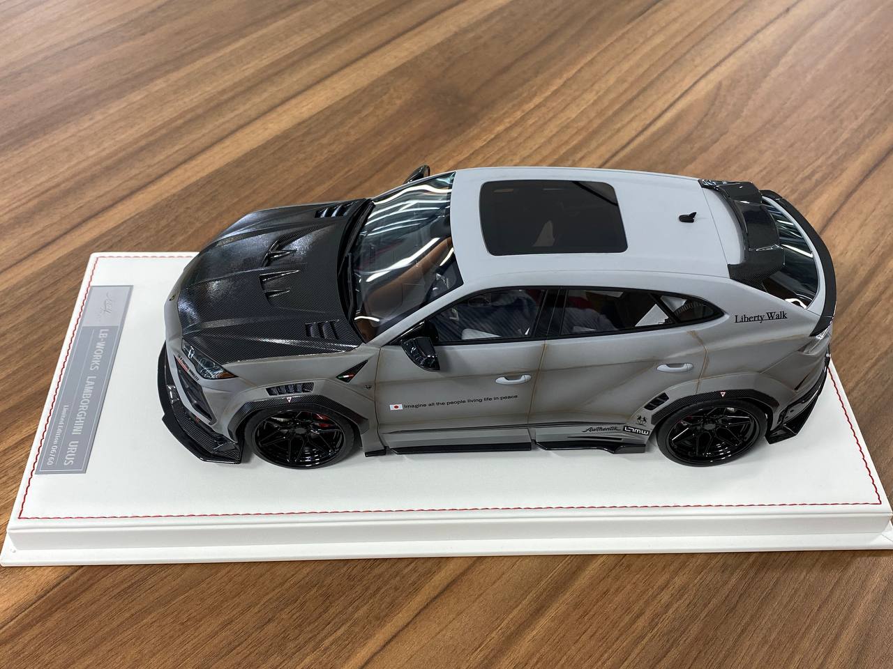 1:18 Resin Model  - IVY Model Lamborghini URUS LB Works (Fighter Grey)