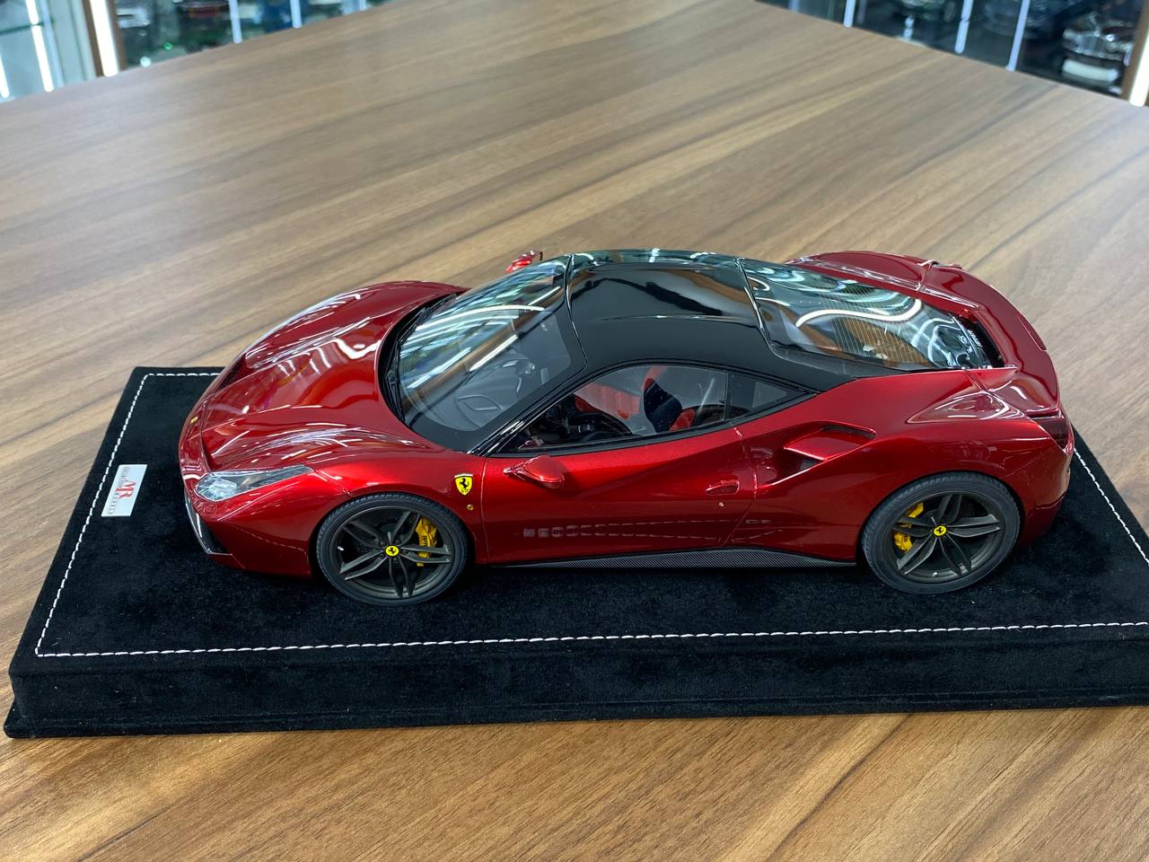 1:18 Resin MR Collection Models Ferrari 488 GTB – Red / Black Roof (Limited Edition)