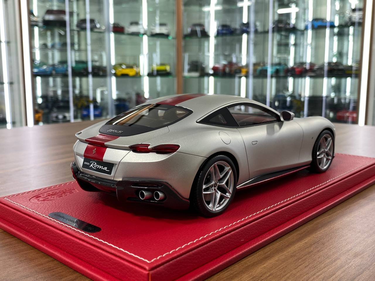 1/18 Resin  – BBR Models Ferrari Roma Matte Sanusilver Limited-180 pcs