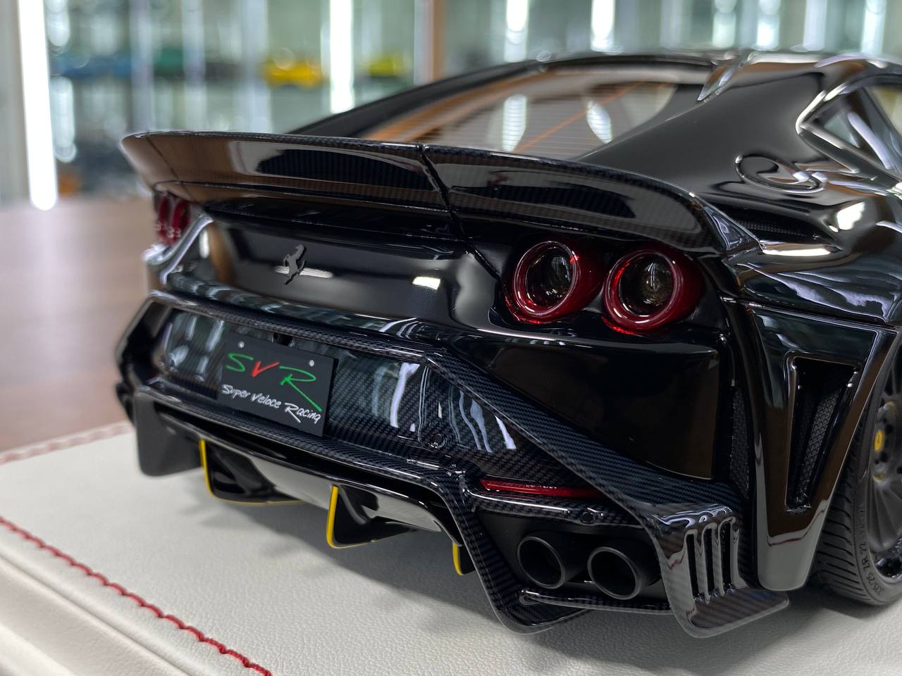 1/18 Resin  – Davis & Giovanni  Ferrari 812 Superfast SVR Black / Yellow accents Limited Edition 8 pcs