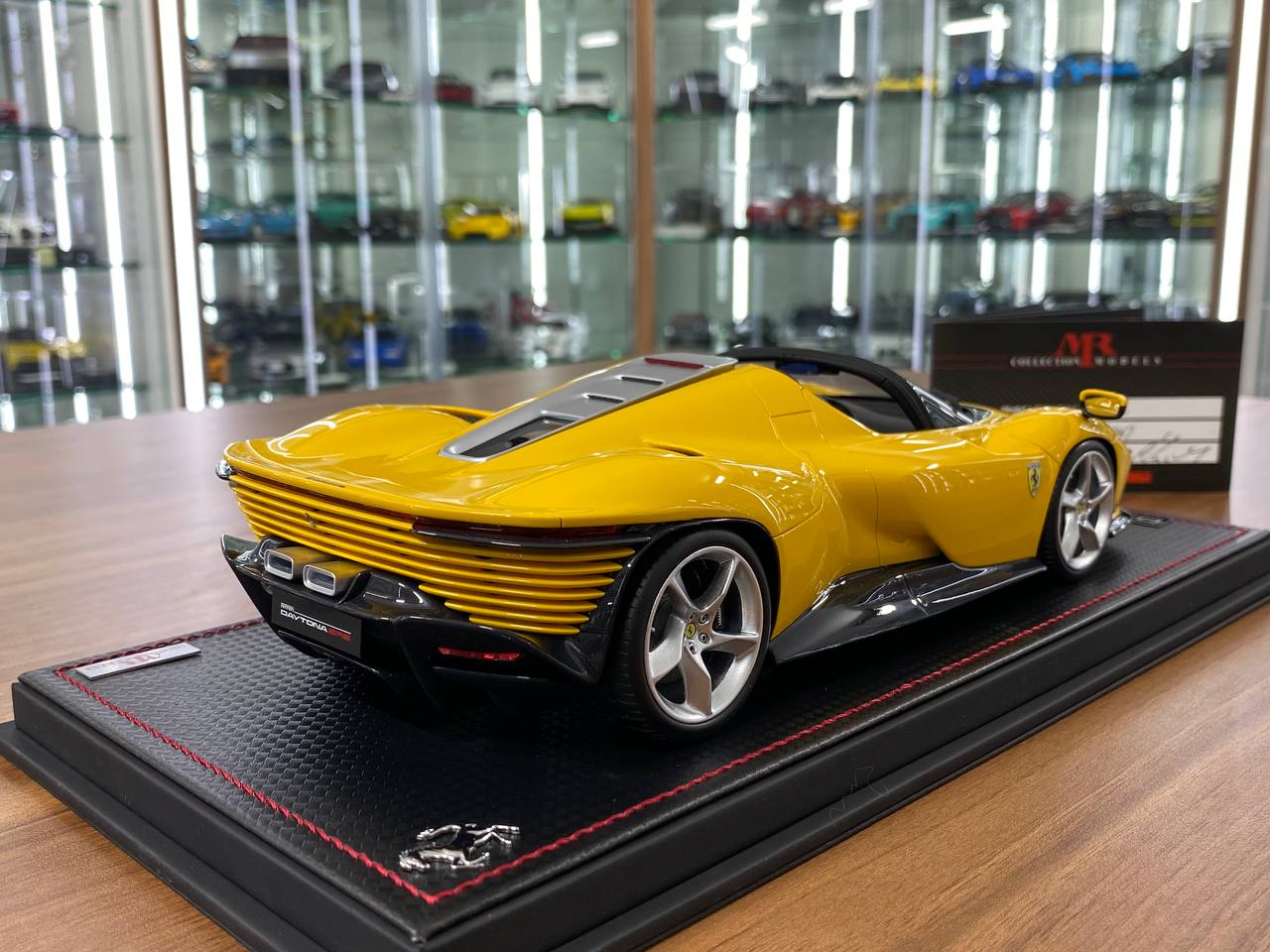 1/18 Resin Model – MR Collection Models Ferrari Daytona SP3 Giallo Modena Ltd.Edn 99pcs