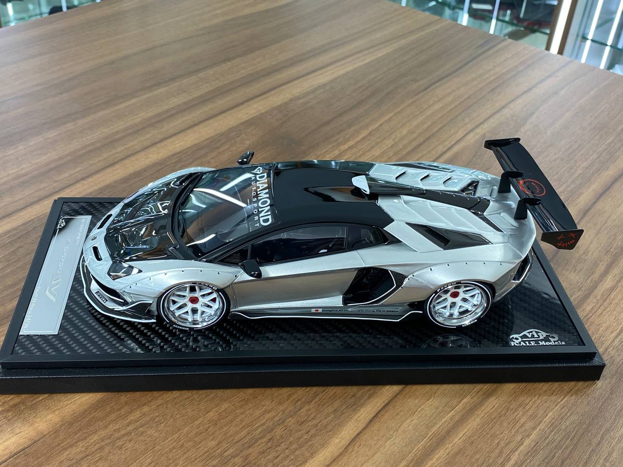 1/18 Resin – VIP Models Lamborghini Aventador SVJ Illusionary Silver Decals  Limited Edition: 30 pcs
