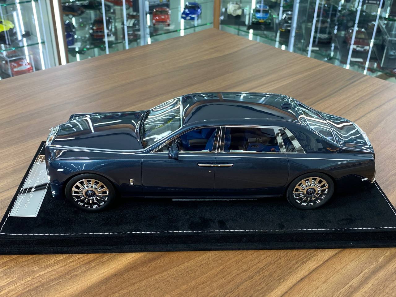 1/18 Resin H&H Rolls Royce Phantom Extended Wheelbase II Heavenly Collection  Ltd.Edn.20 pcs