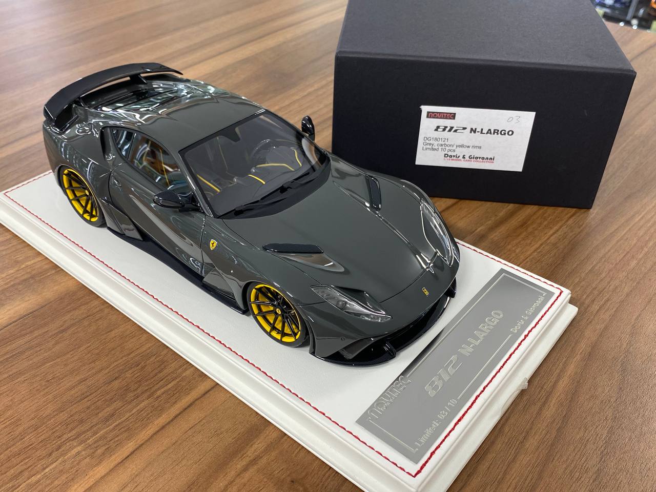1/18 Resin Davis & Giovanni Ferrari 812 N-Largo Novitec Grey with Carbon Accents / Yellow Rims  Limited Edition: 10 pcs
