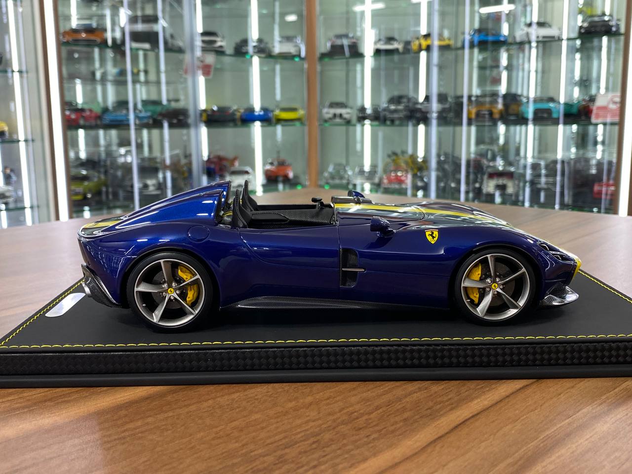 1/18 Resin – BBR Models Ferrari Monza SP2 Blue Tour de France / Yellow Stripe Ltd.Edn. 109 pcs