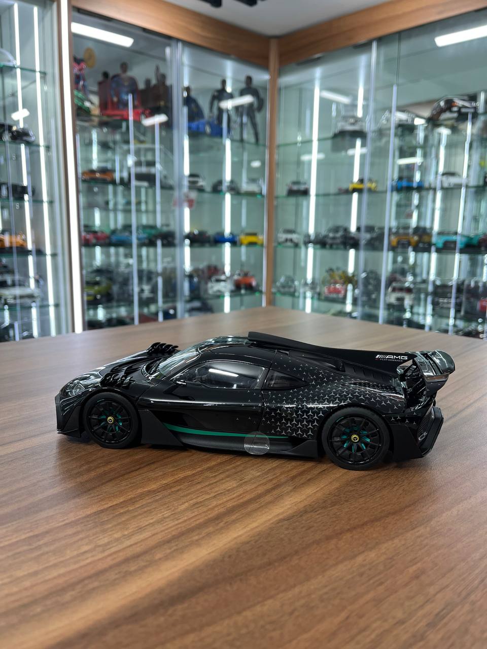 🚀 NZG Dealer Edition 1:18 Mercedes-Benz AMG ONE – Black | Full Opening Diecast