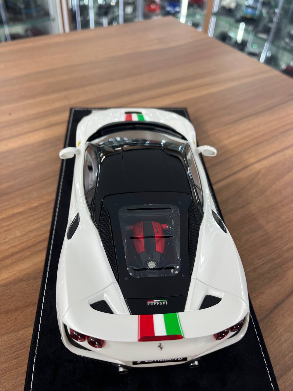 HH Models 1:18 Ferrari F8 Tributo – Pearl White | Resin | Limited to 30 pcs
