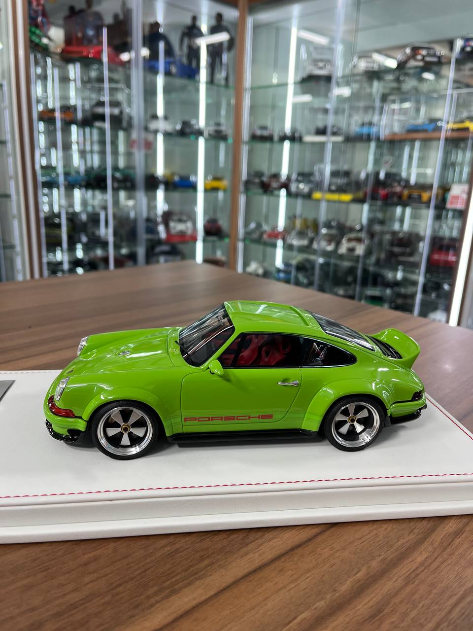 Ivy Models 1:18 Porsche Singer DLS – Apple Green | Resin | Limited to 20 pcs
