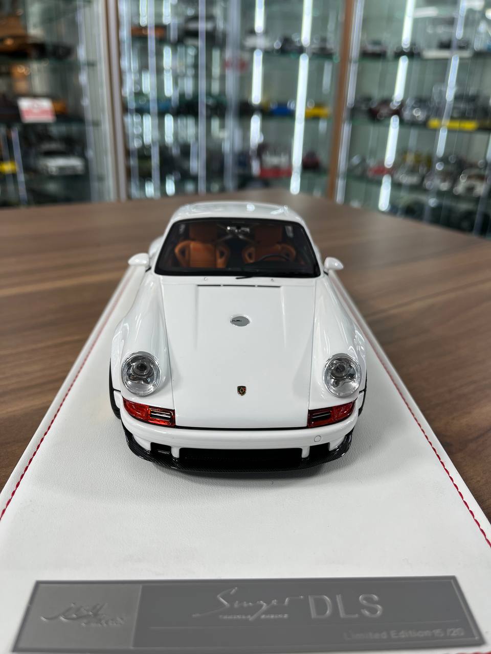 Ivy Models 1:18 Porsche Singer DLS – White | Resin | Limited to 20 pcs