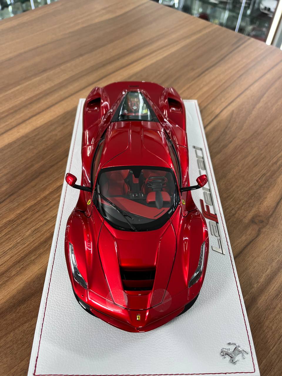 1:18 BBR Models Ferrari LaFerrari – Rosso | Diecast | Full Opening | Limited to 199 pcs