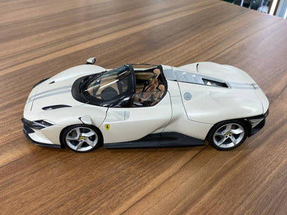 1/18 Diecast Bburago Ferrari DAYTONA SP3 WHITE Scale Model Car