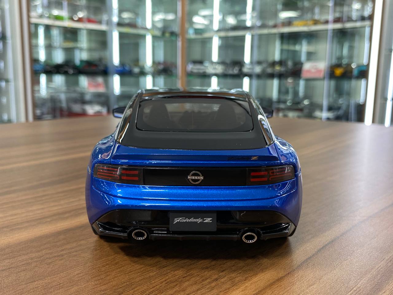 Nissan Fairlady Z Prototype Model Car by GT Spirit [ 1/18 Diecast Blue ]