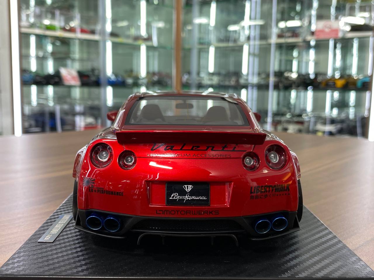 Nissan GT-R R35 Liberty Walk 1/18 Red One Model – dturman.com