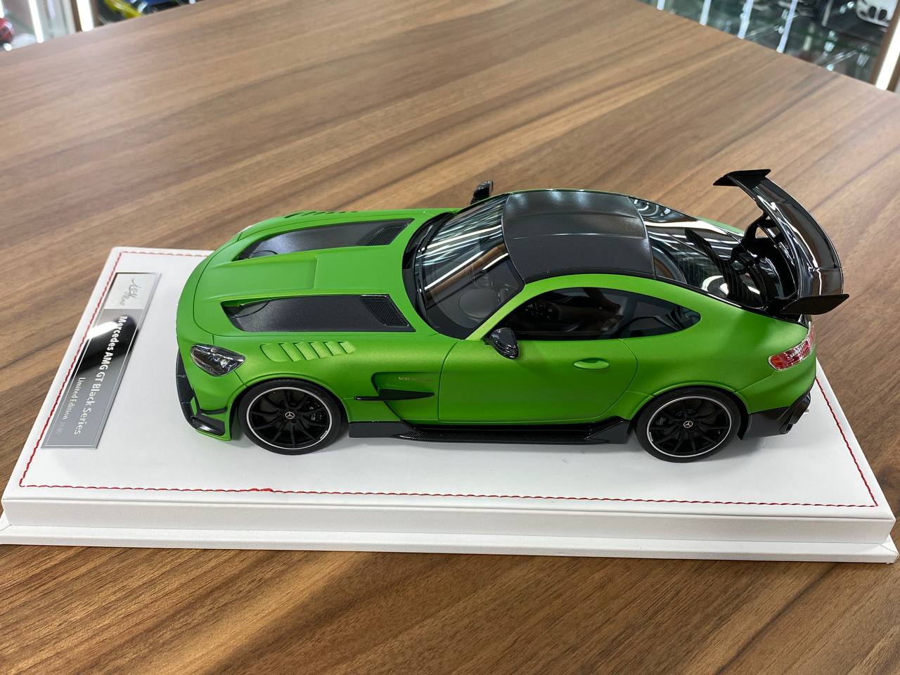 1/18 Resin IVY Models Mercedes-Benz AMG GT Black Series|  Green Light Mango