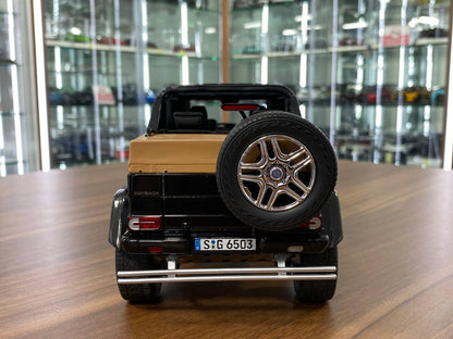 1/18 Mercedes-Benz G650 Landaulet Maybach Black Miniature car by Schuco