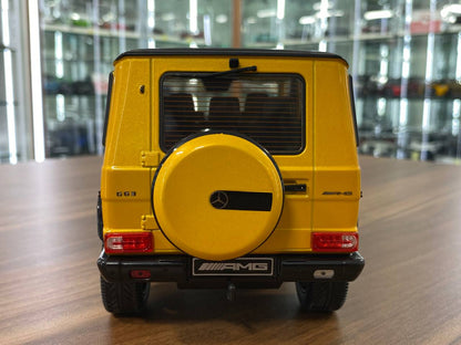 1/18 Mercedes-Benz G-63 Yellow Model Car by iScale
