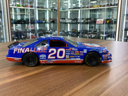 1/18 Diecast Ford Thunderbird Blue Ertl Collectibles Scale Model Car