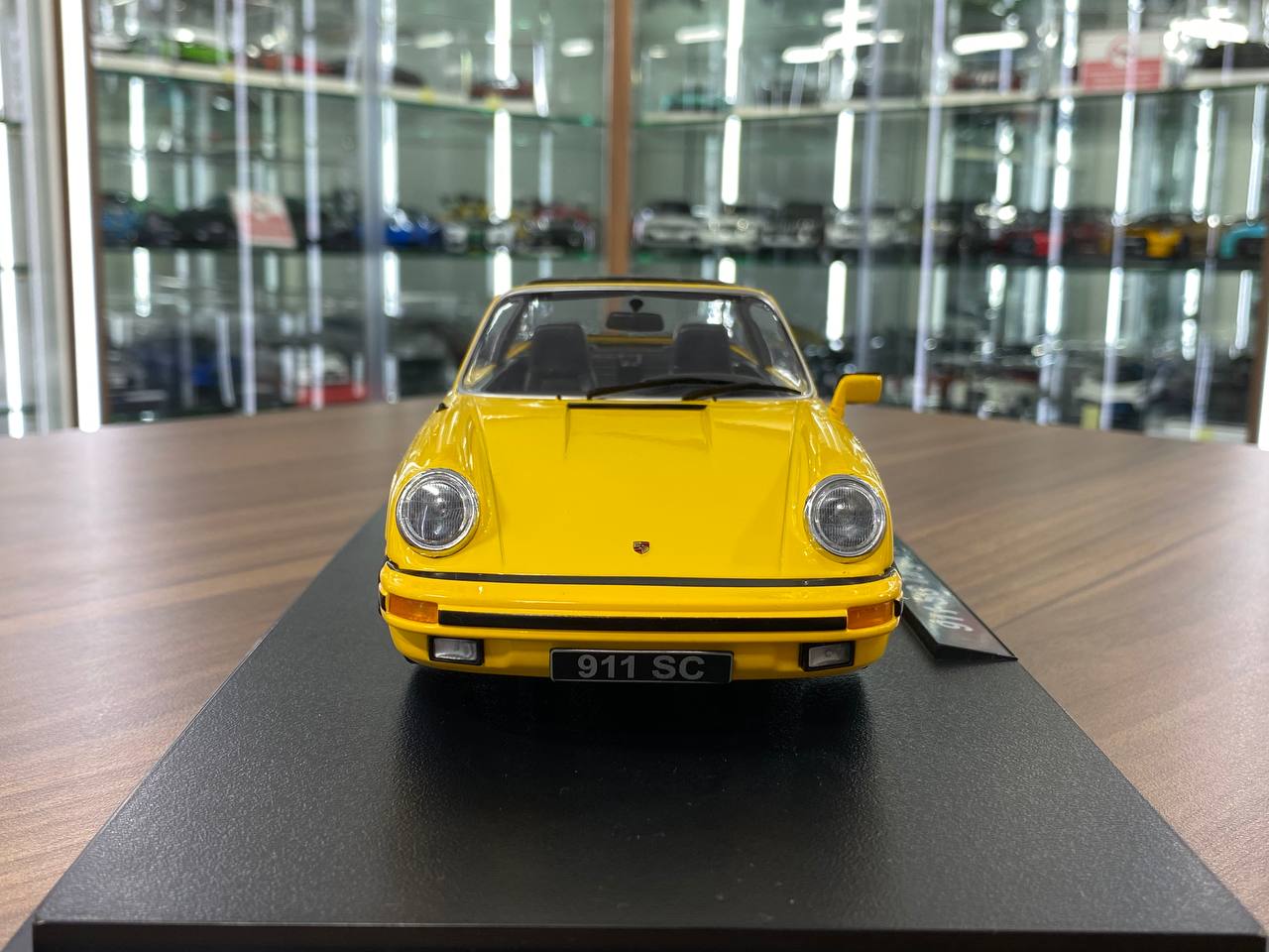 1/18 Porsche 911 SC Targa 1978 Yellow - KK Models