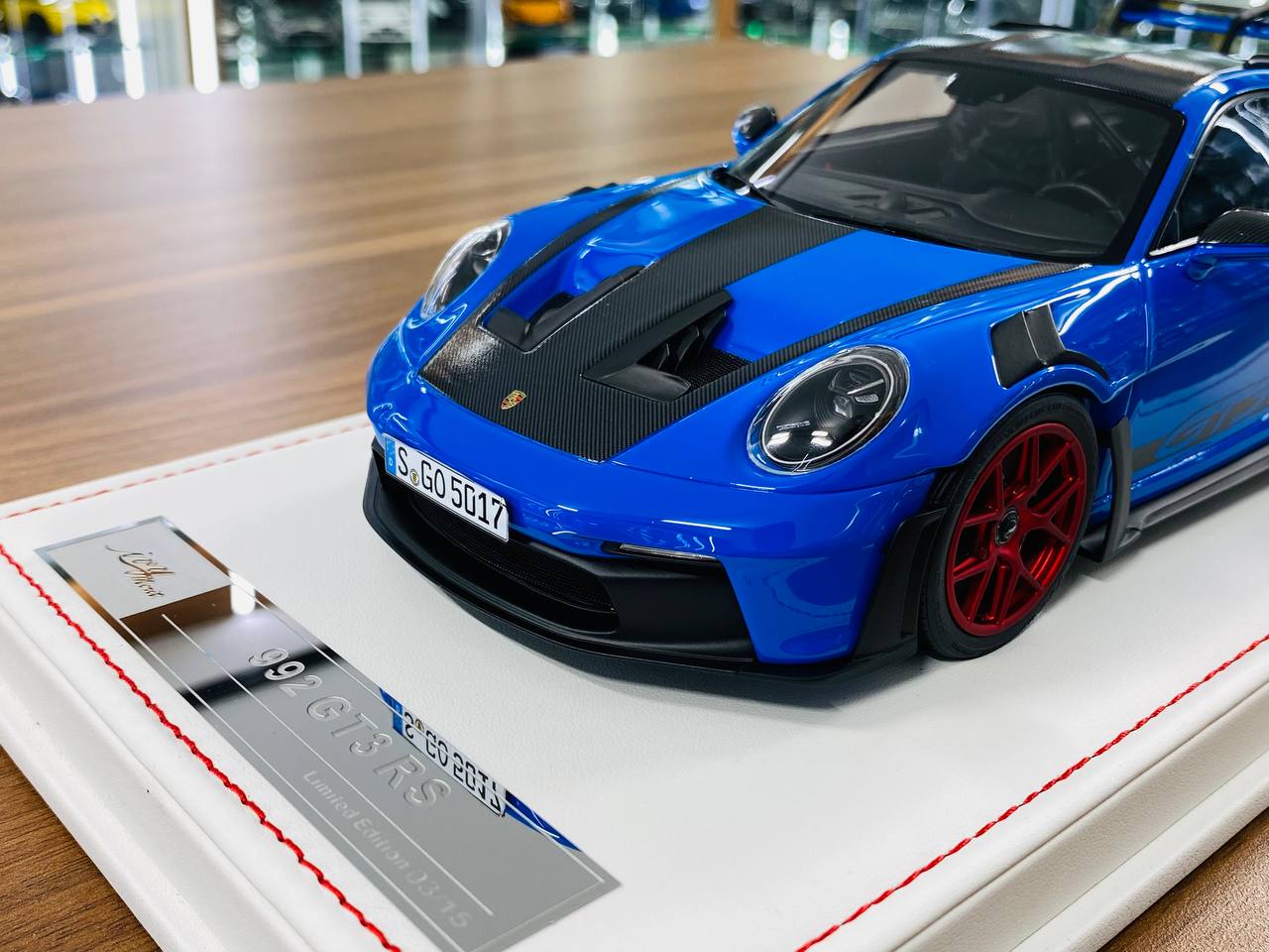 Ivy Model 1/18 Porsche 911 992 GT3 RS Weissach – Shark Blue, Limited to 15 pcs