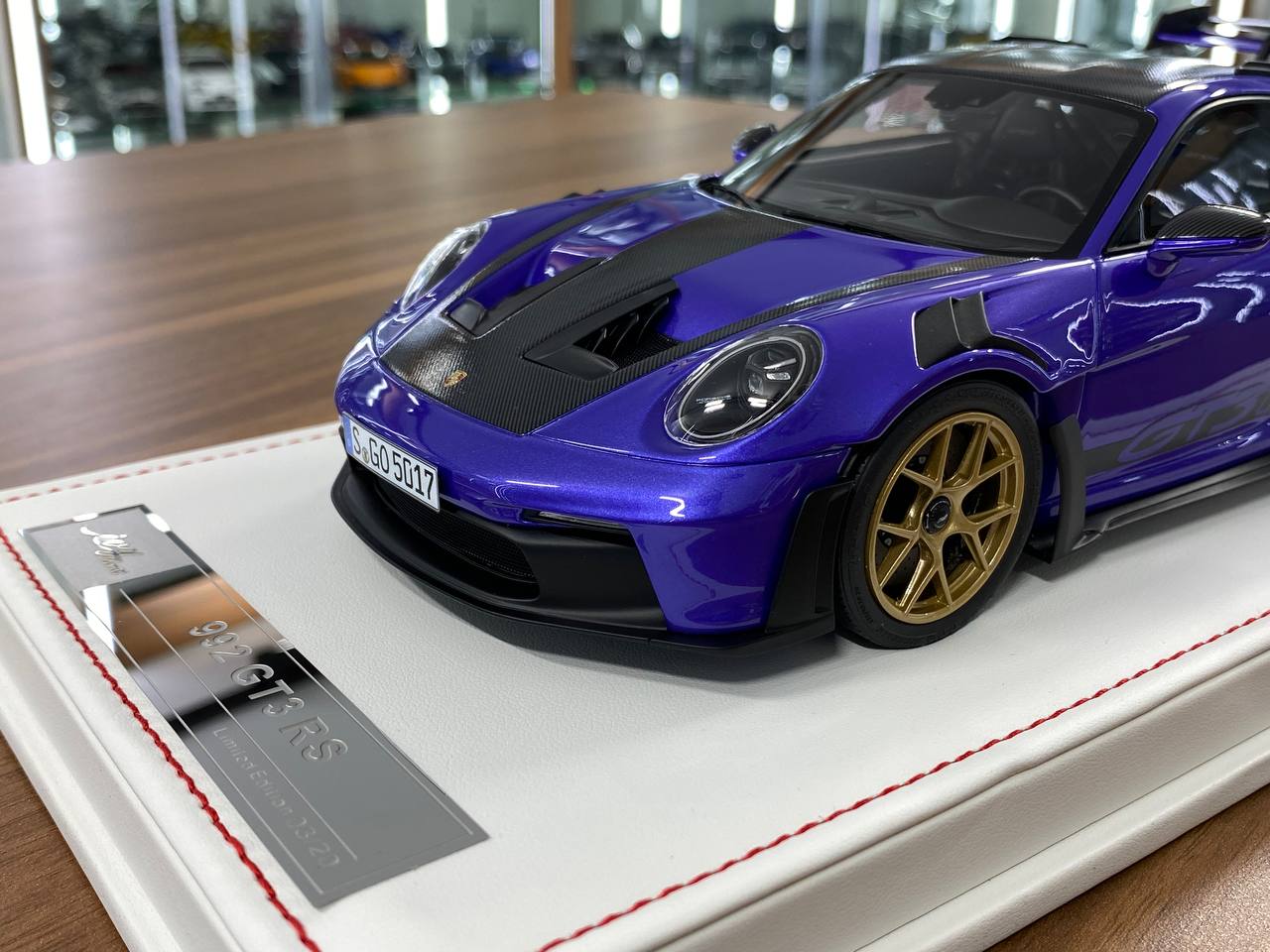 Ivy Model 1/18 Porsche 911 992 GT3 RS Weissach – Ultraviolet, Limited to 20 pcs