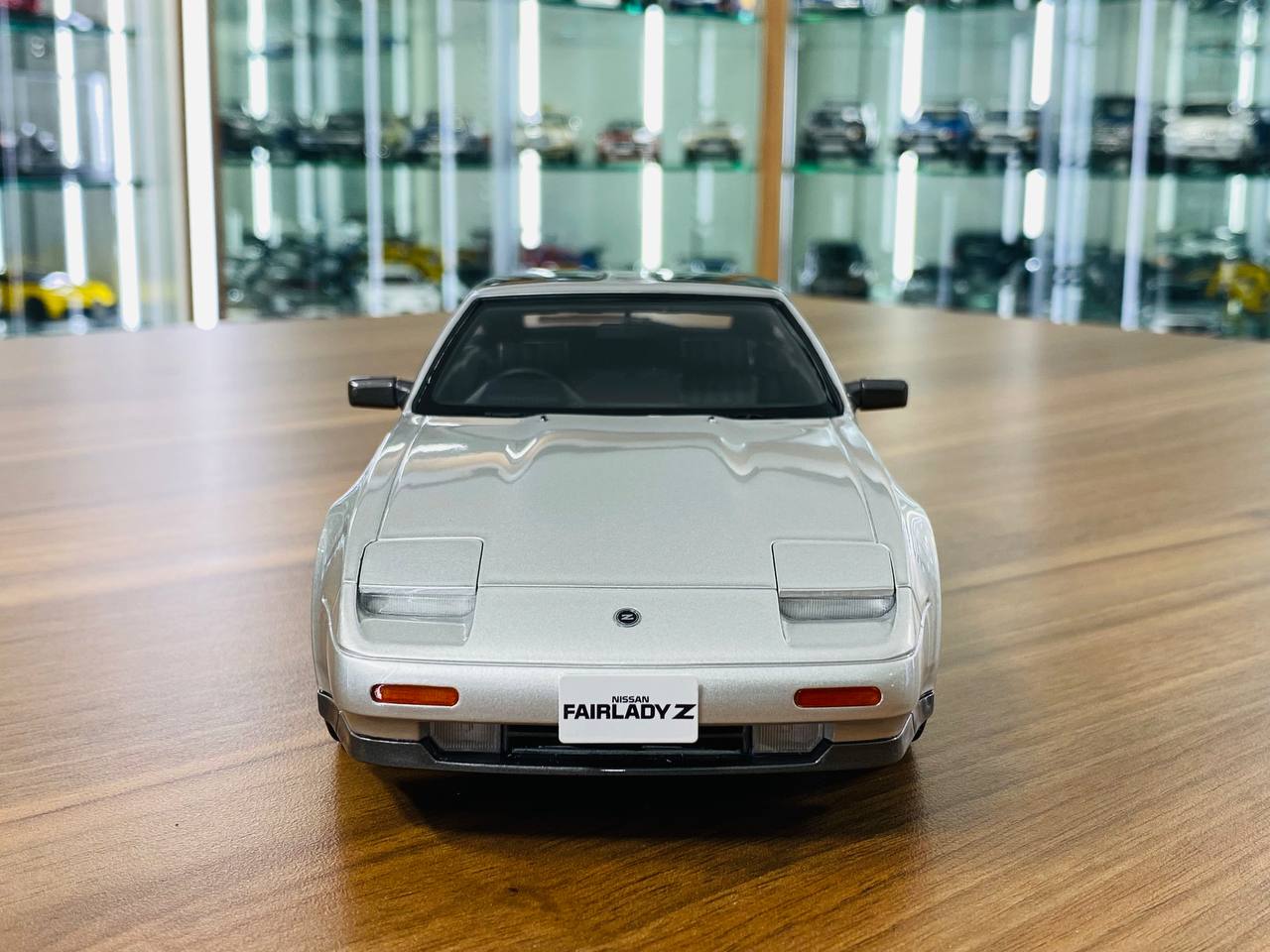 1/18 Resin Nissan Fairlady Z 300ZR Silver by Kyosho Samurai