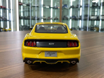 1/18 Diecast Maisto Ford Mustang 2015 Yellow