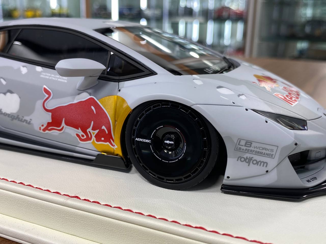 1:18 Resin Model – Davis & Giovanni Lamborghini Huracán Red Bull (Goodwood 2019) – Limited 20 pcs