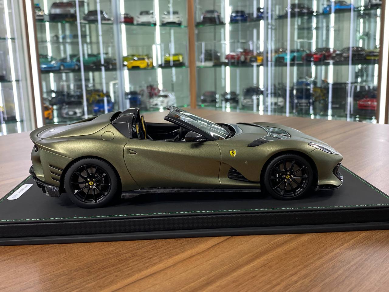 1/18 Resin  – BBR Models Ferrari 812 CompetizioneA ( Aperta ) Verde Manzoni matt Limited-70 pcs
