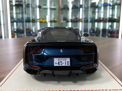 1/18 Resin  – Davis & Giovanni  Ferrari 812 Superfast Chameleon Limited 01 of 01 pcs
