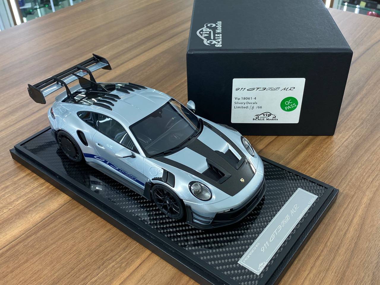 1/18 Resin – VIP Models Porsche 911 GT3 RS MR Silver/Blue Ltd.Edn.66 pcs