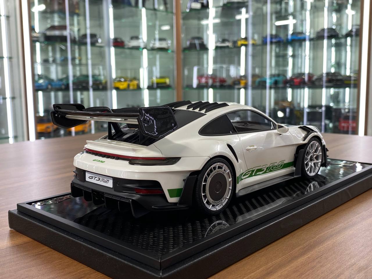 1/18 Resin – VIP Models Porsche 911 GT3 RS MR Pearl White Ltd.Edn.66 pcs