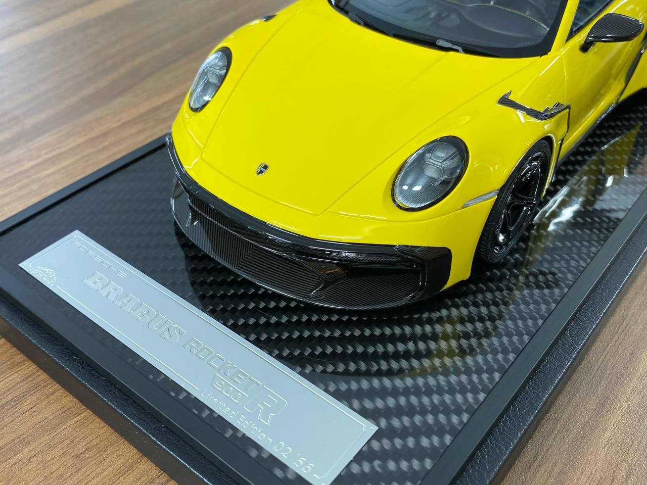 1/18 Resin VIP Model Porsche BRABUS Rocket 900 R Racing Yellow Ltd.Edn.66 pcs