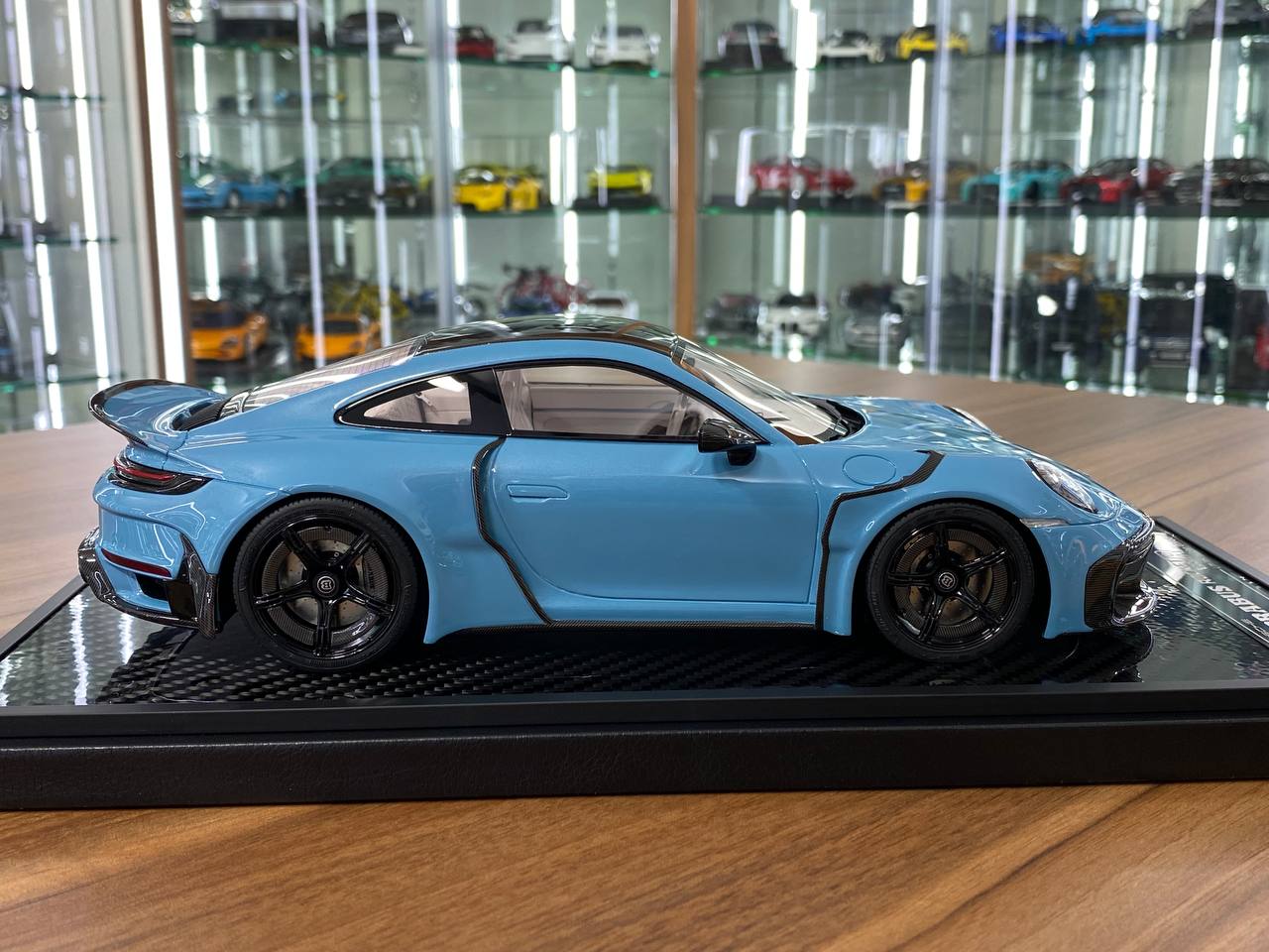 1/18 Resin – VIP Model Porsche BRABUS Rocket 900 R Frozen Blue Decal Ltd.Edn. 66 pcs