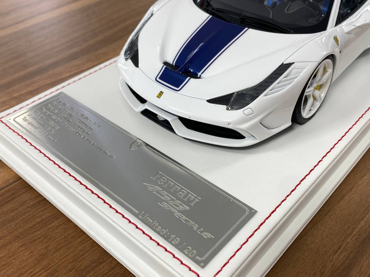 1/18 Resin – Davis & Giovanni Models Ferrari 458 Speciale) White with Metallic Blue Stripe  Limited Edition: 20 pcs