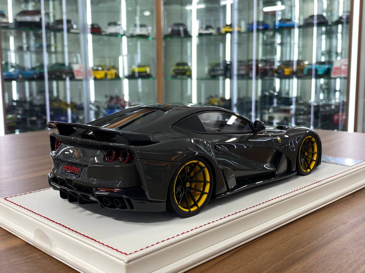 1/18 Resin Davis & Giovanni Ferrari 812 N-Largo Novitec Grey with Carbon Accents / Yellow Rims  Limited Edition: 10 pcs