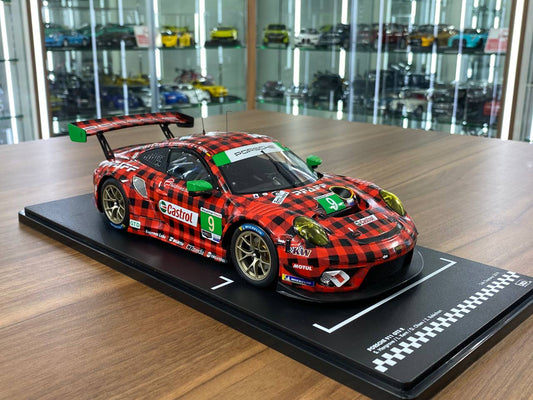 1/18 Diecast  ixo Models PORSCHE 911 GT3 R #9 S. Hargrove / L. Kern / D. Olsen / Z. Robichon 24h Daytona 2019 Racing Red / green