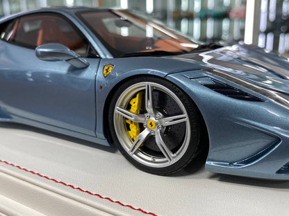 1/18 Resin – Ferrari 458 Speciale | Davis & Giovanni | Azzurro California with Silver / Blue Stripe
