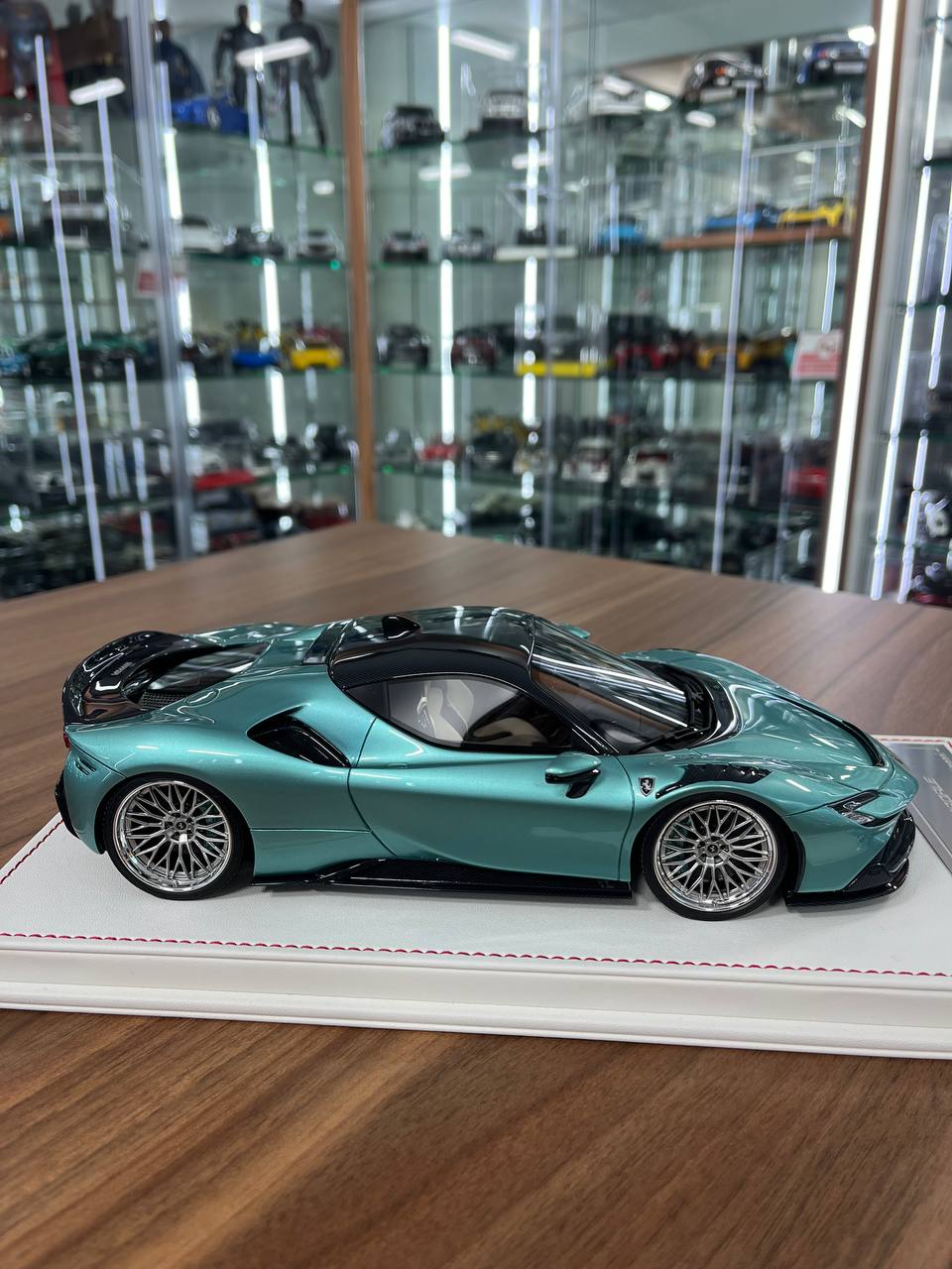 1/18 Ferrari SF90 Stradale Novitec | Tiffany Edition | Davis & Giovanni | Resin | Limited 15 pcs
