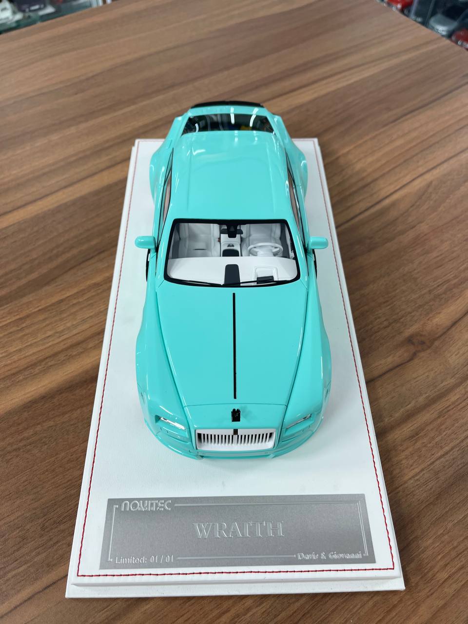 ★ 1/18 Davis & Giovanni Rolls Royce Wraith – Matt White / Tiffany | 01 of 01