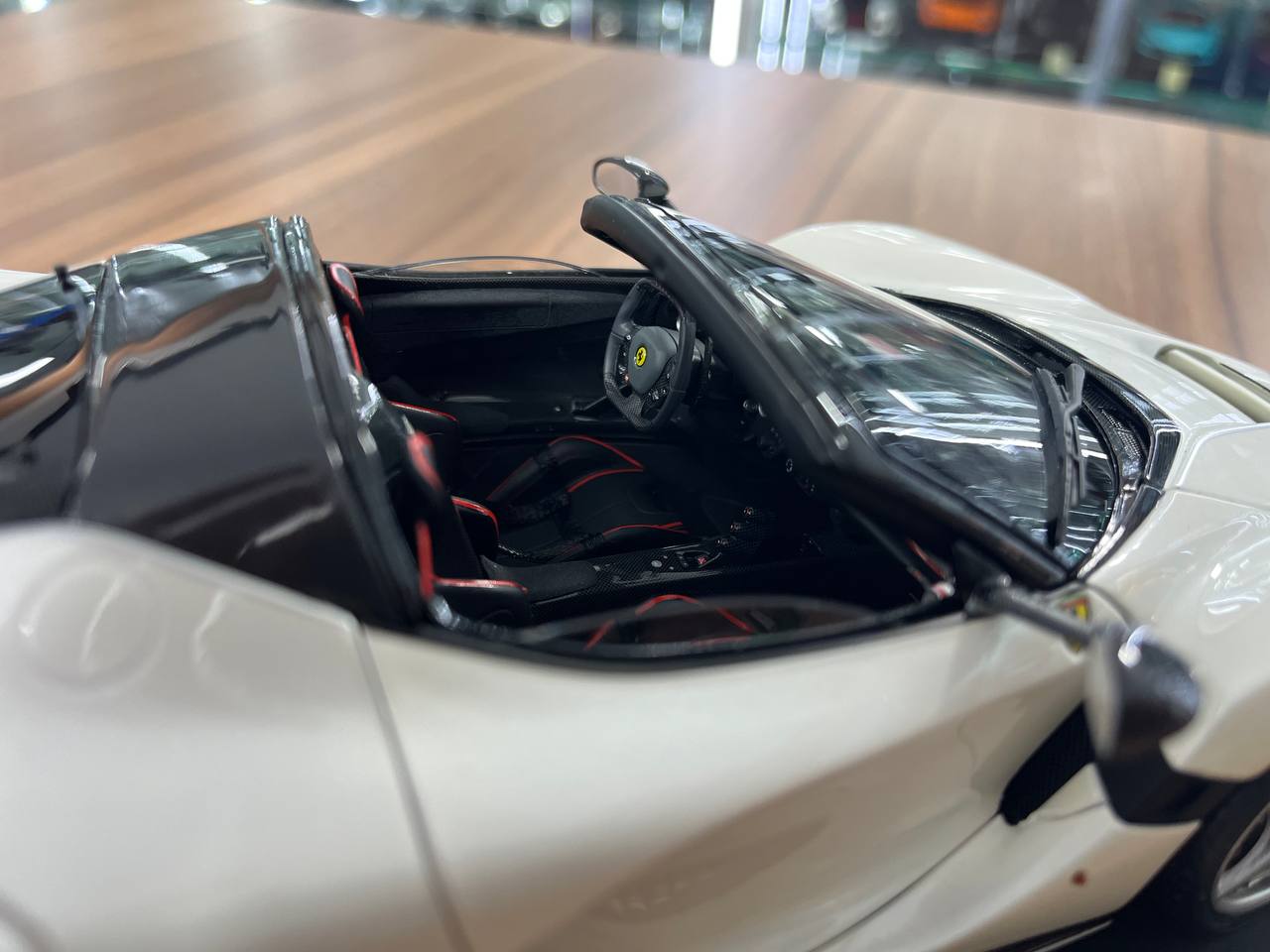 1/18 Ferrari LaFerrari Aperta – White | BBR Models Resin | Limited to 48 Pieces