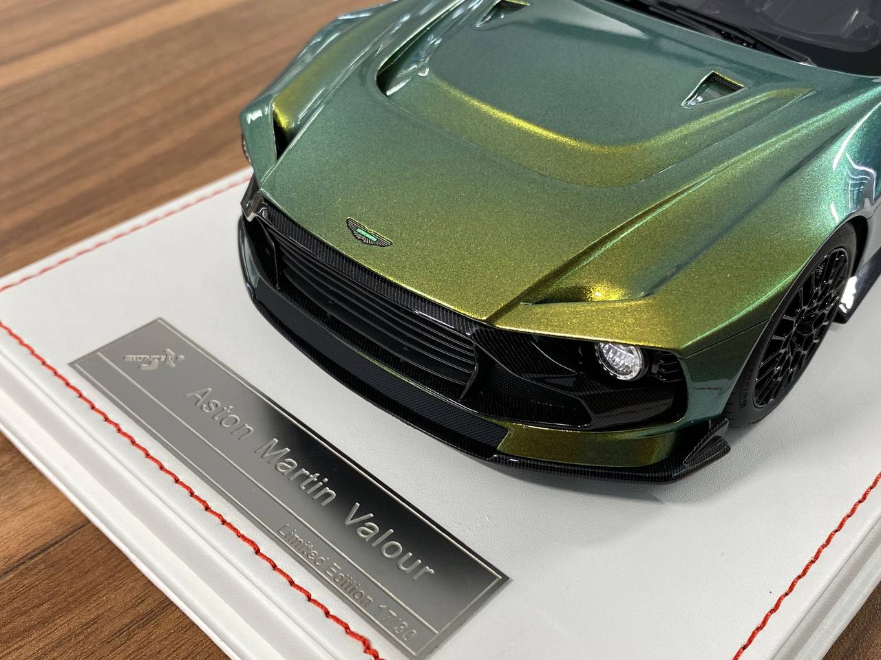 1/18 Resin Aston Martin Valour by Runner Limited 30 pcs Verdant Jade
