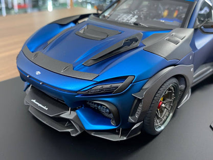1/18 Resin Dream Walkers  Accompanier D775 in Matt Klein blue / black lining  Limited 15/99