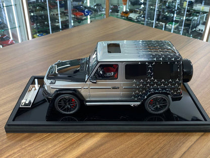 MotorHelix Mercedes-Benz G63 AMG 2019 - 1/18 Resin Model - Silver Black
