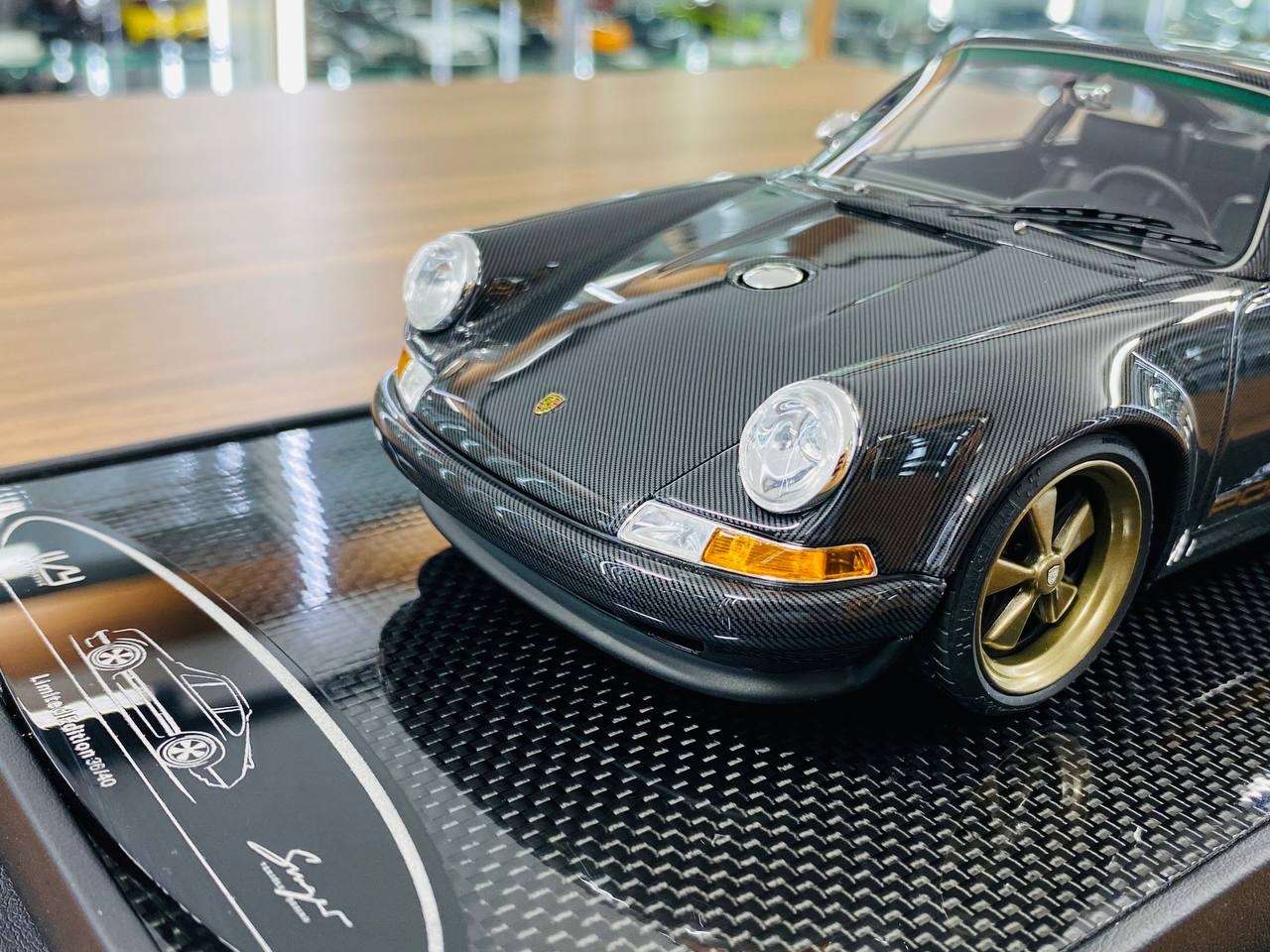 Ivy Model Porsche 911 Singer – 1/18 Resin Model, Visible Carbon, Limited to 40 Units