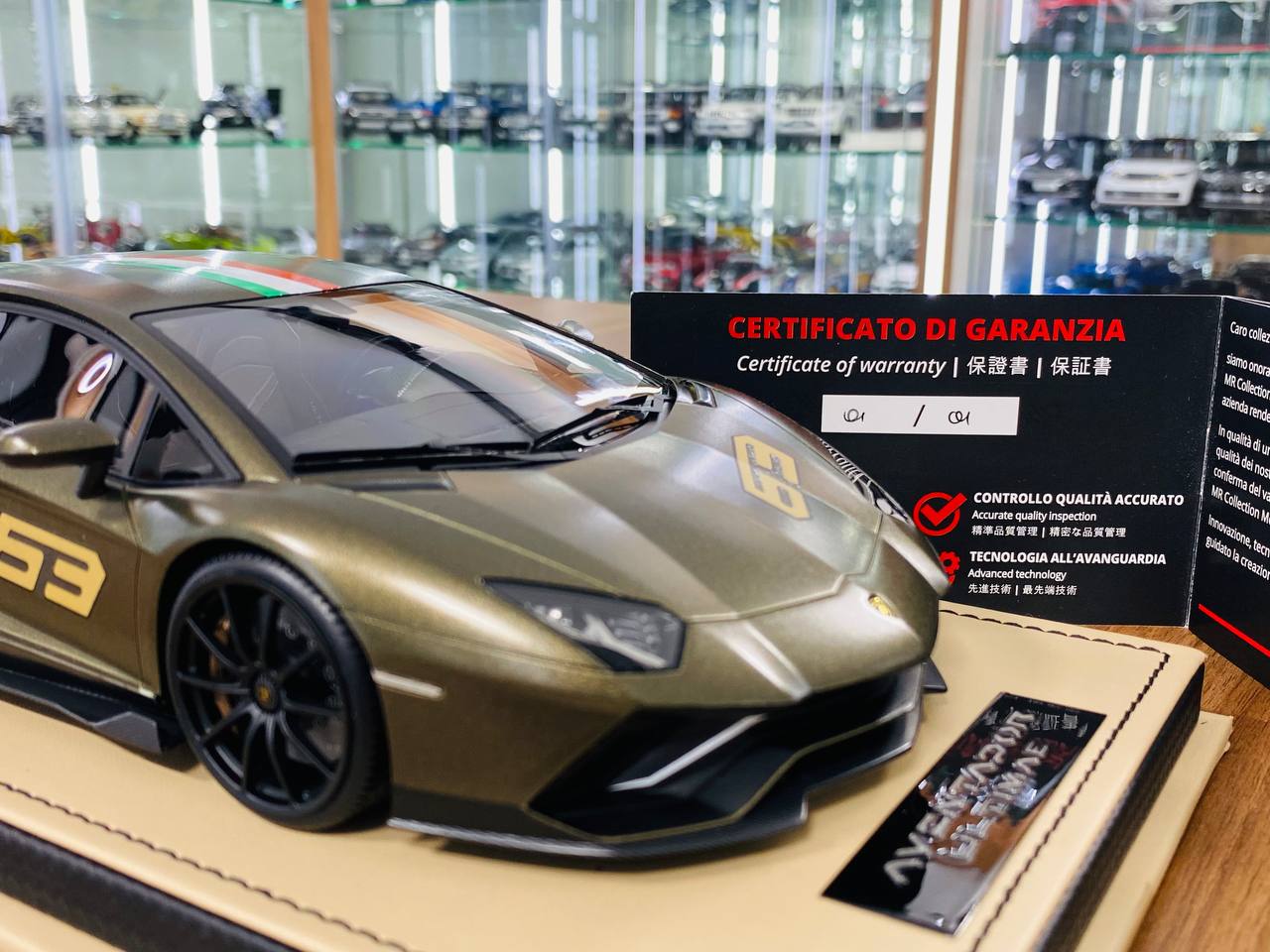1/18 Resin Lamborghini Aventador Navy Green by MR Collection
