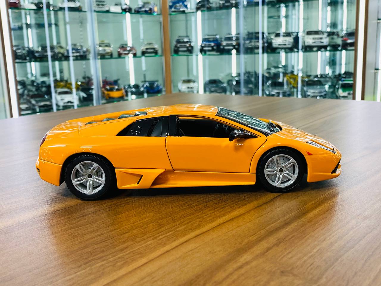 1/18 Diecast Full opening  Maisto Lamborghini mucielago LP 640 2007 in Orange