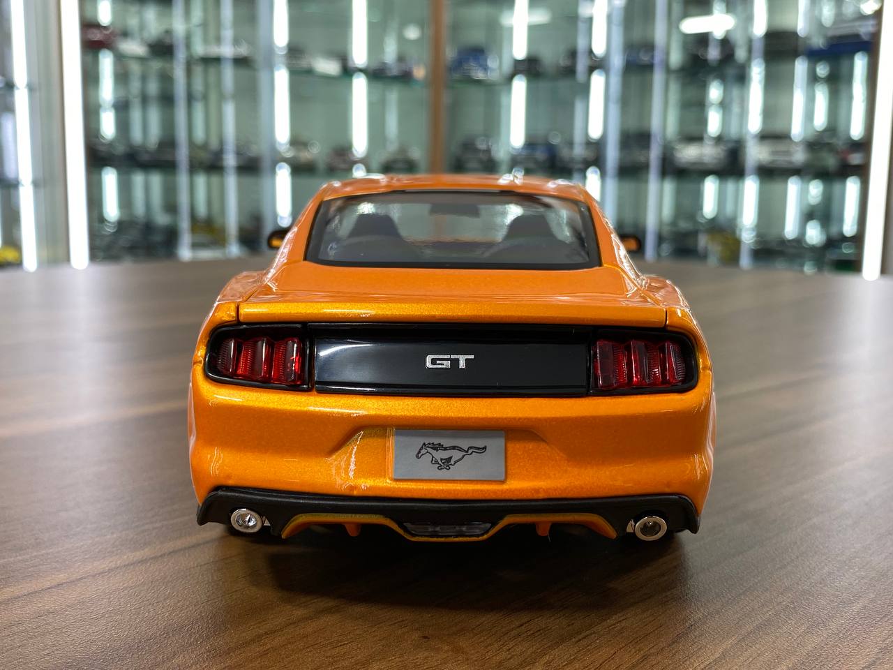 1/18 Diecast Maisto Ford Mustang 2015 Orange
