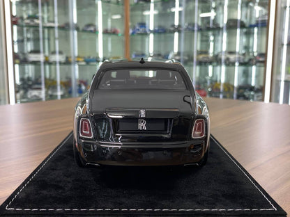 1:18 Resin Model  - H&H Rolls Royce Phantom Extended Wheelbase II (Black Dragon)